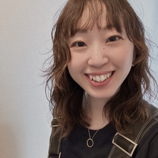 slom 川口彩乃