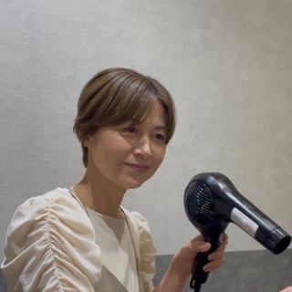 高田悦代
