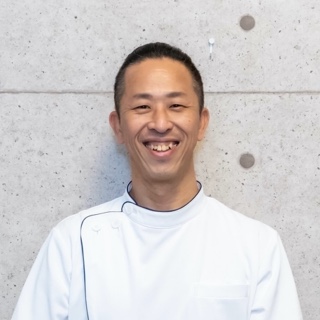 川本　卓史