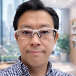 育毛診断士　前田篤史