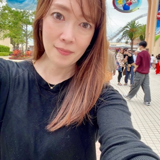 鈴木 由香　ネイリスト