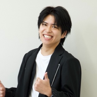 菊谷シュウヘイ
