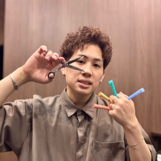 tomohiro 