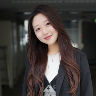 山崎真歩