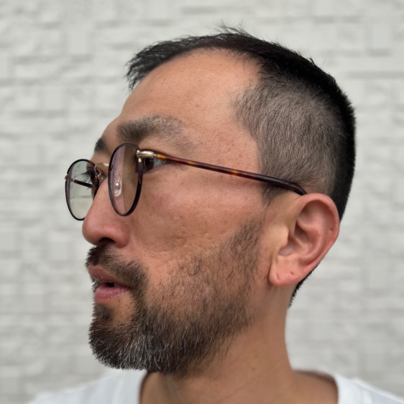 アキヤマ　ノリオ