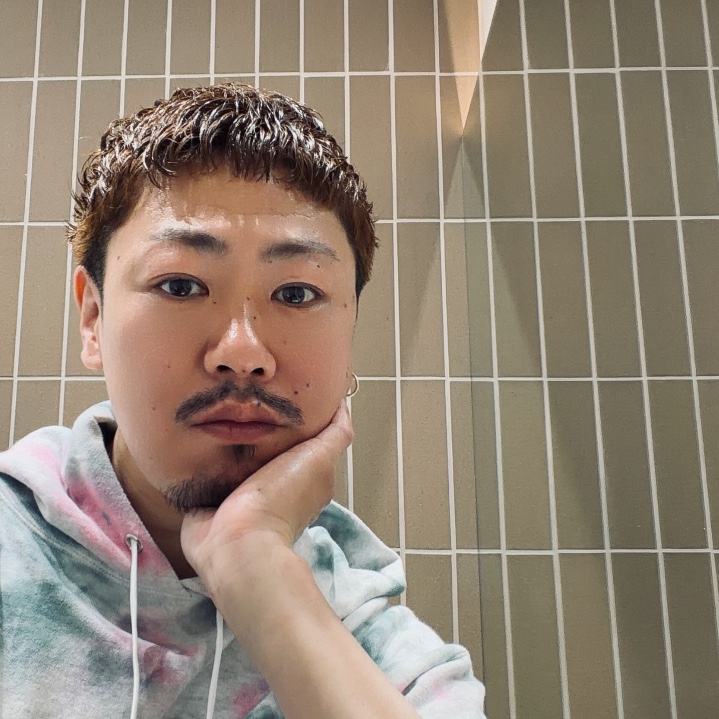 岩田　進一