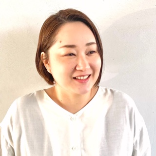 鶴﨑　由美
