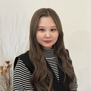 Mei(指名料300円)会員様指名料無料