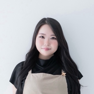 杉川 葉名(ネイリスト) 
