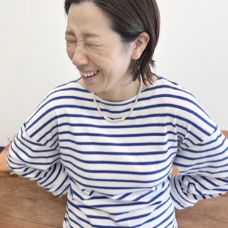 mo.na初芝　沙織