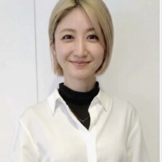 髙橋　友美