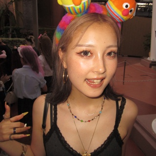 芽依