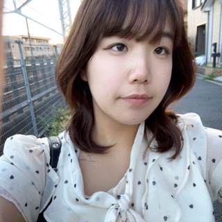 石井　ハルカ