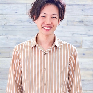 中崎　裕也