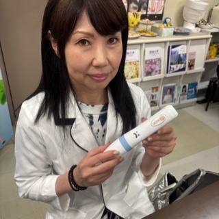 髙橋 真里