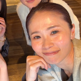 サロンドエム　久徳　美也