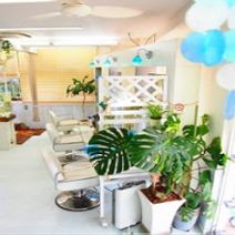 in the seaのサロン