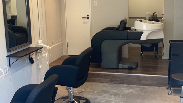 岡崎 ダイスケのサロン