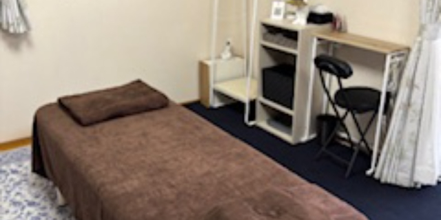 富田　恵のサロン