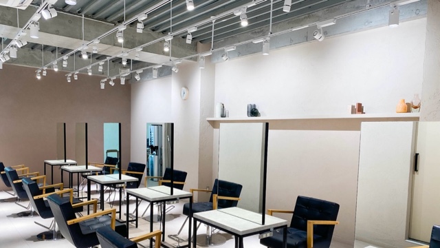 伴 知夏のサロン