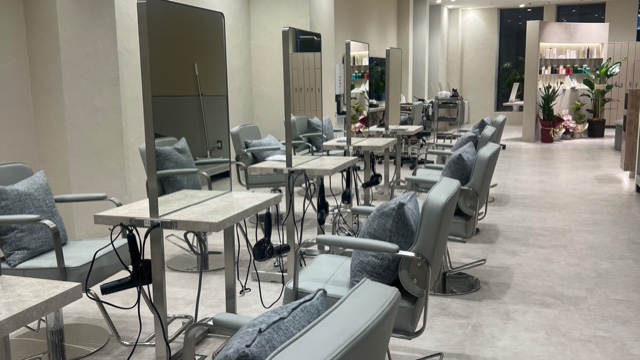 伴 知夏のサロン