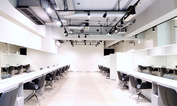 鈴木利香子のサロン