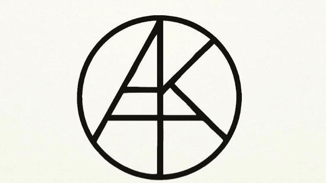 AKTWOMEN