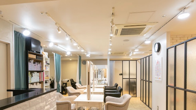 ミドルエイジ特化　YUKOのサロン