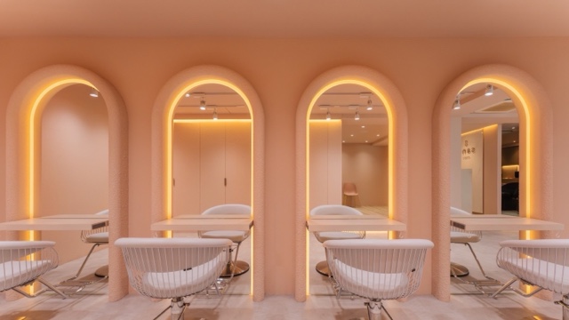 こばやし もかのサロン