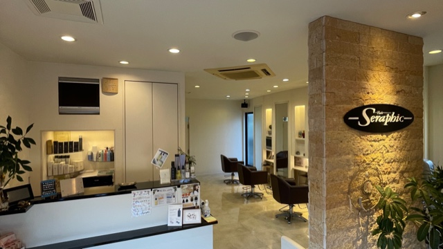 ヘアー セラフィークのサロン