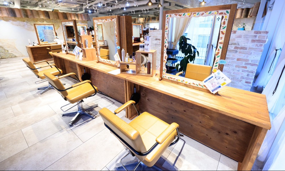 丸山あやめのサロン