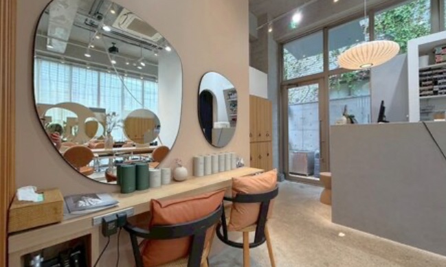 サロンの雰囲気4