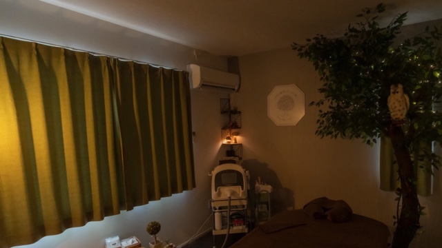 せきななえのサロン