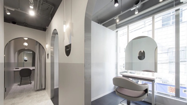 ヨシダ モモカのサロン