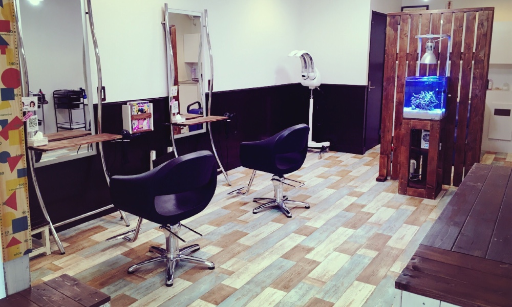 CUT&COLOR Rのサロン