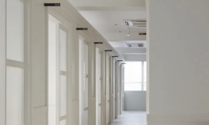 岩崎弘成のサロン