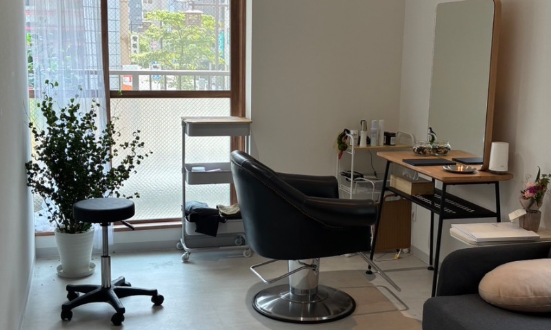 江口真正のサロン