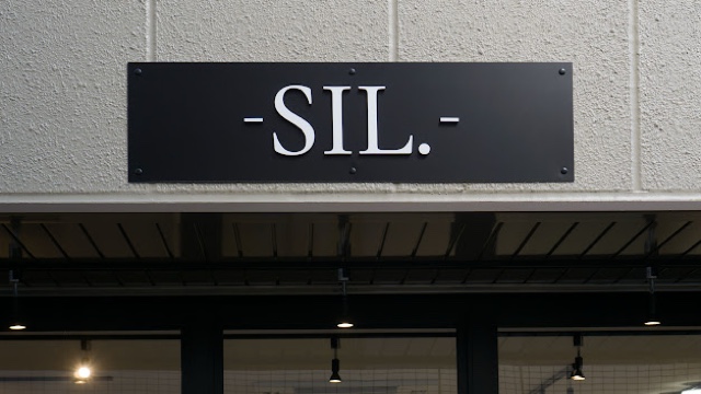 【SIL.（シル）】