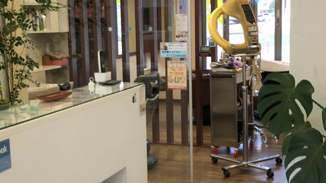 理容室カラーズのサロン