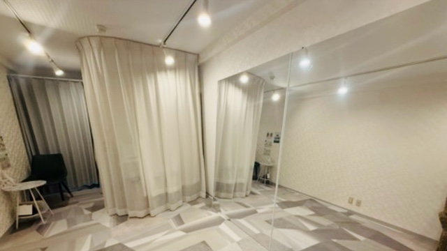 予約はこちらからのサロン