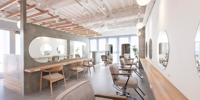 須賀 ユウスケのサロン